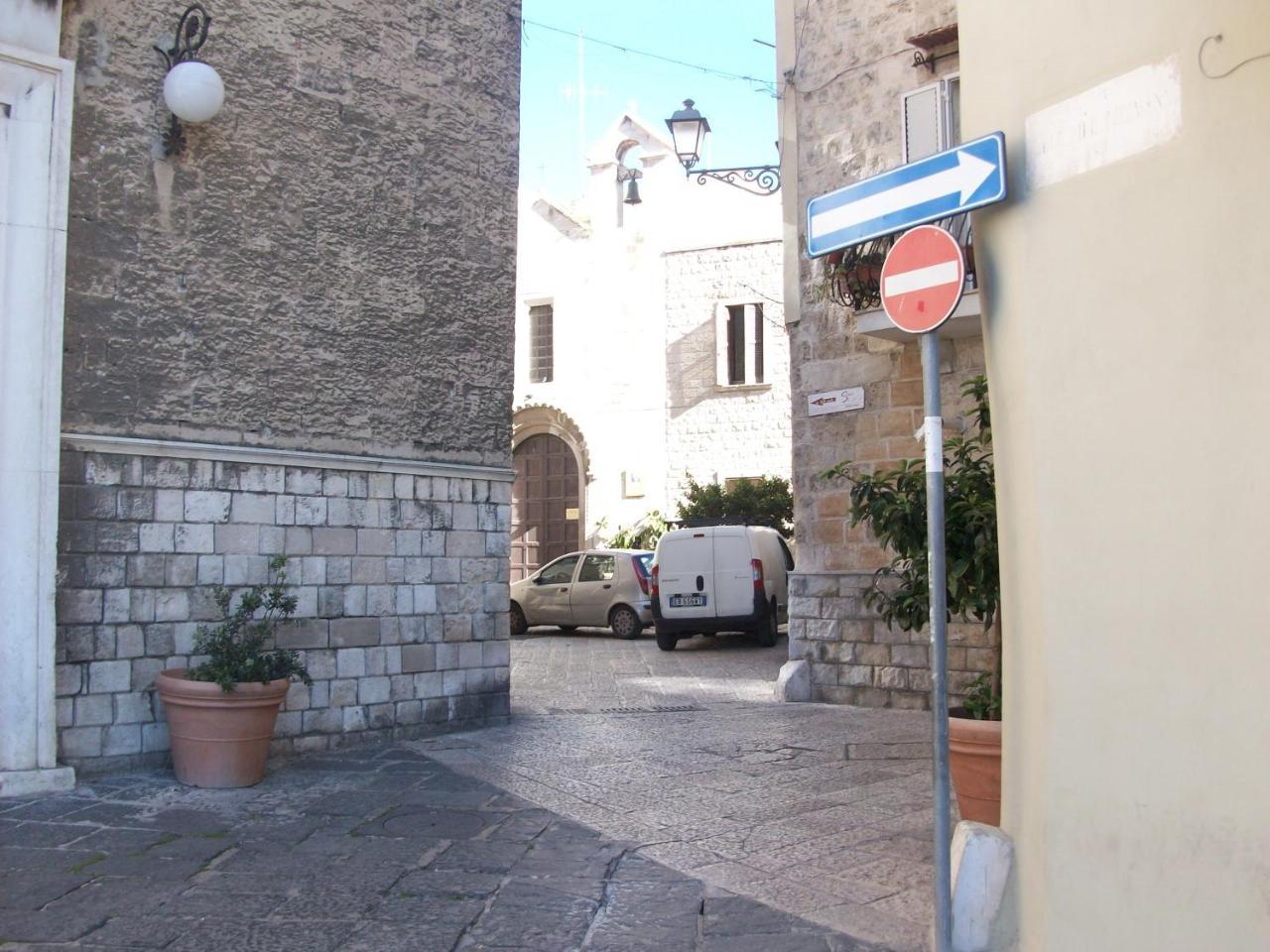 B&B La Corte San Francesco Bari Exteriör bild